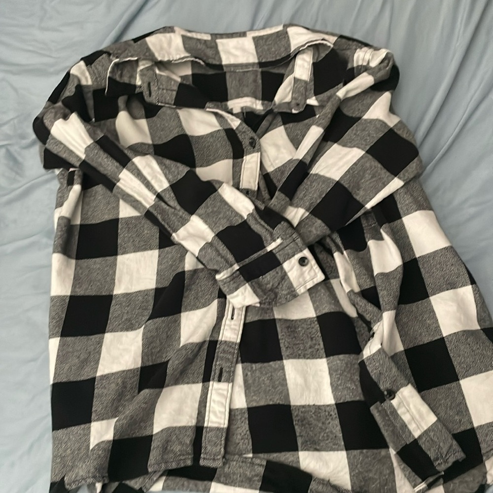 Button down black and white flannel
